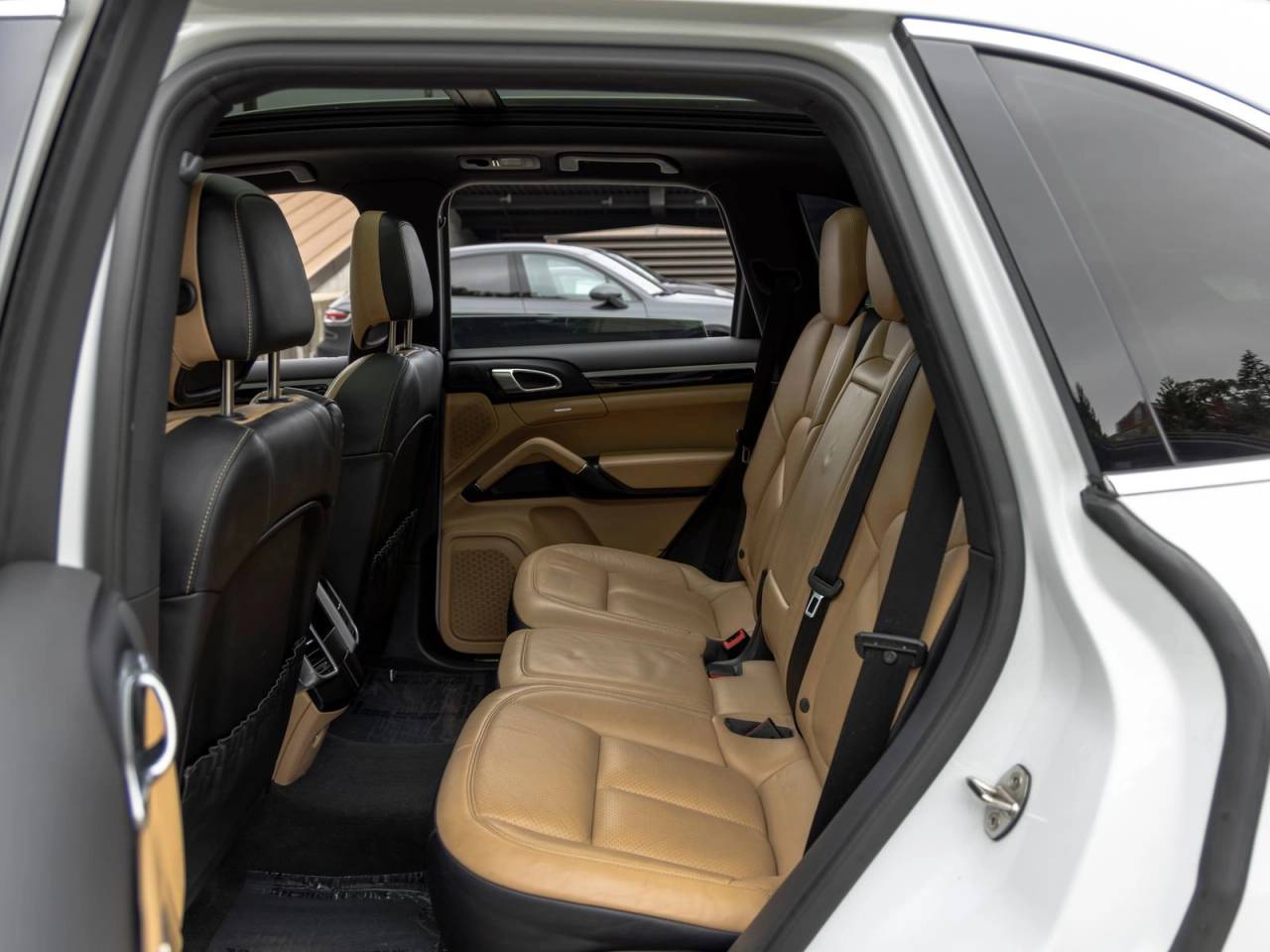 2016 Porsche Cayenne Cayenne