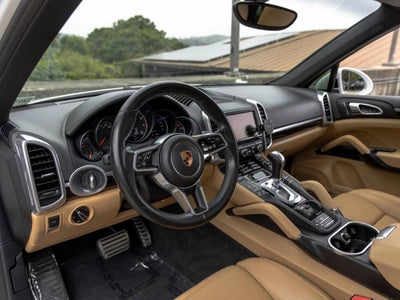 2016 Porsche Cayenne Cayenne