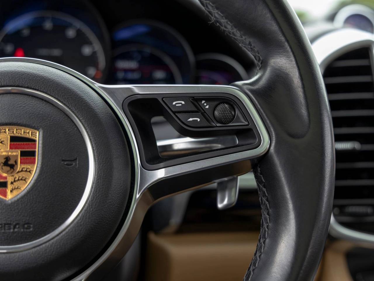 2016 Porsche Cayenne Cayenne