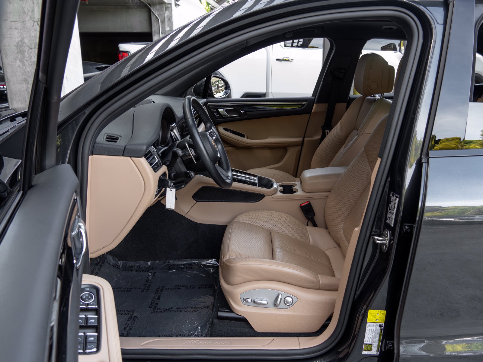 2023 Porsche Macan Macan