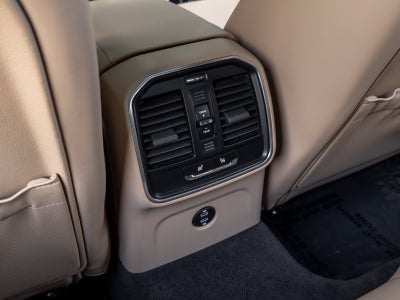 2023 Porsche Macan Macan