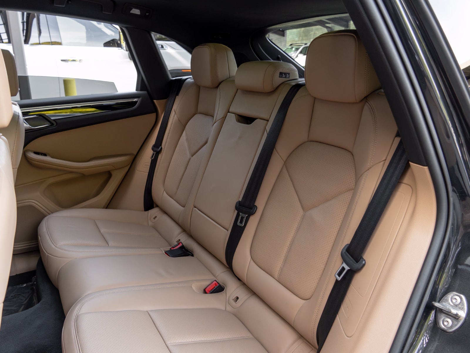 2023 Porsche Macan Macan