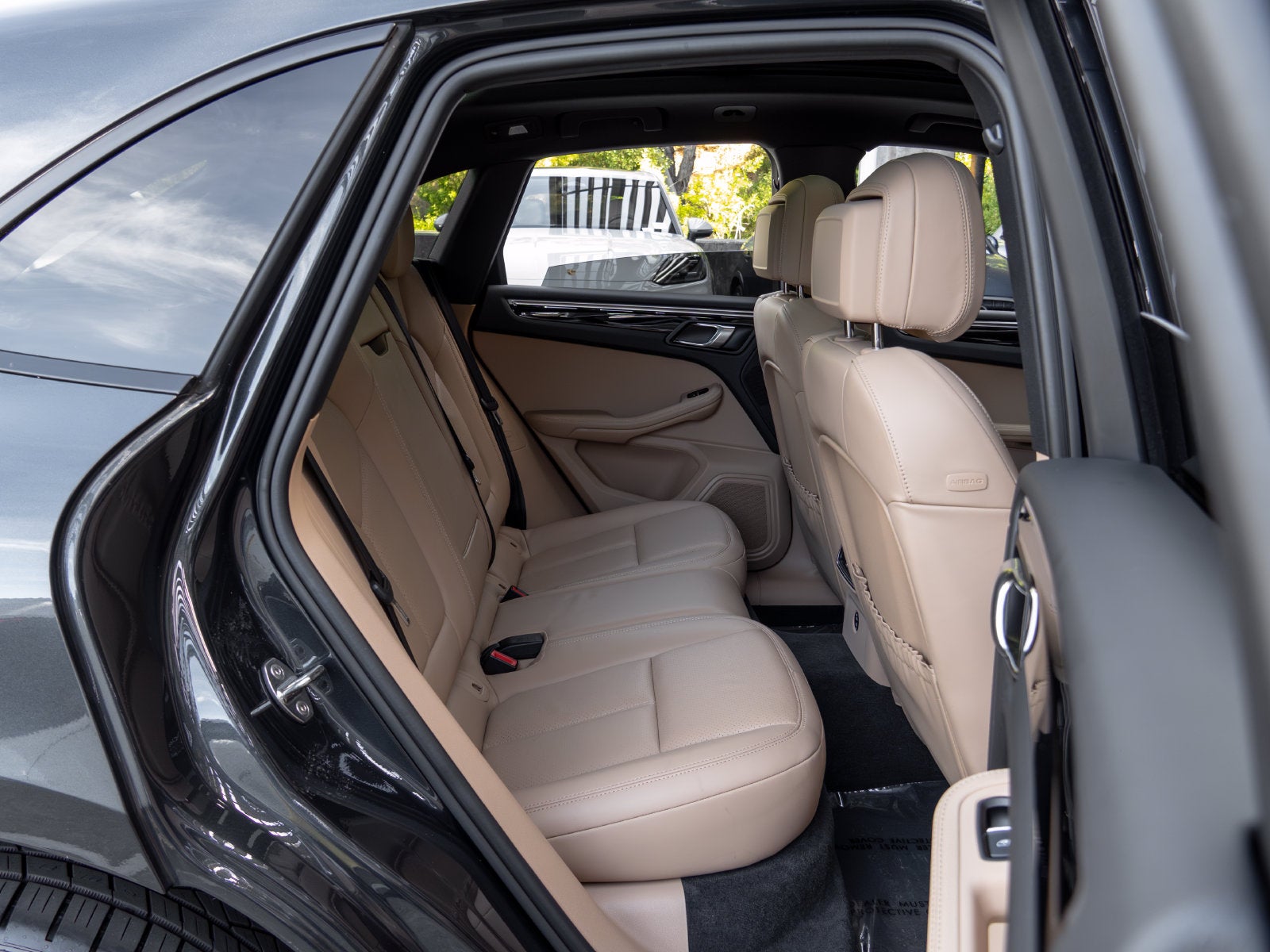 2023 Porsche Macan Macan