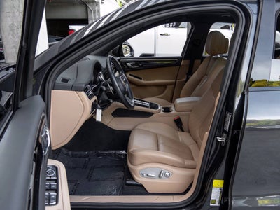 2023 Porsche Macan Macan