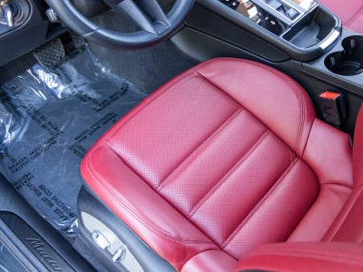 2023 Porsche Macan Macan T (MY23)