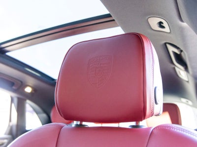 2023 Porsche Macan Macan T (MY23)