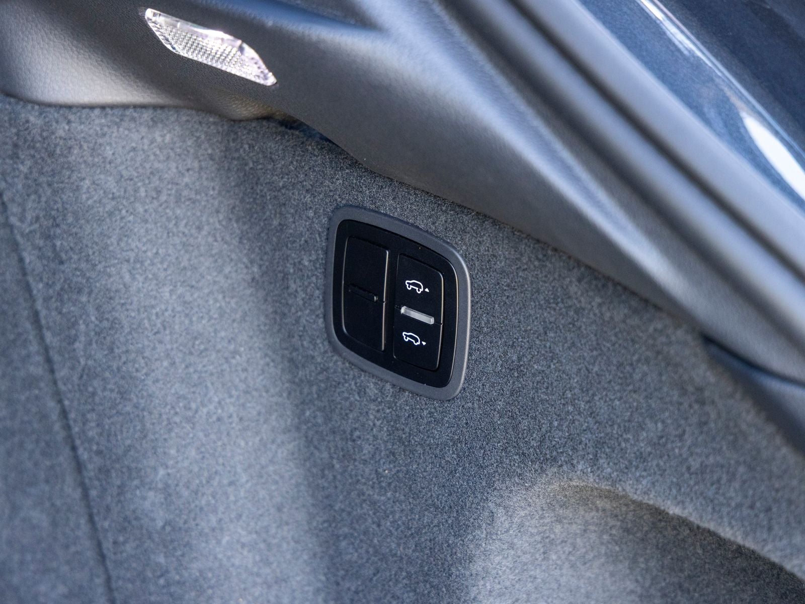 2023 Porsche Macan Macan T (MY23)