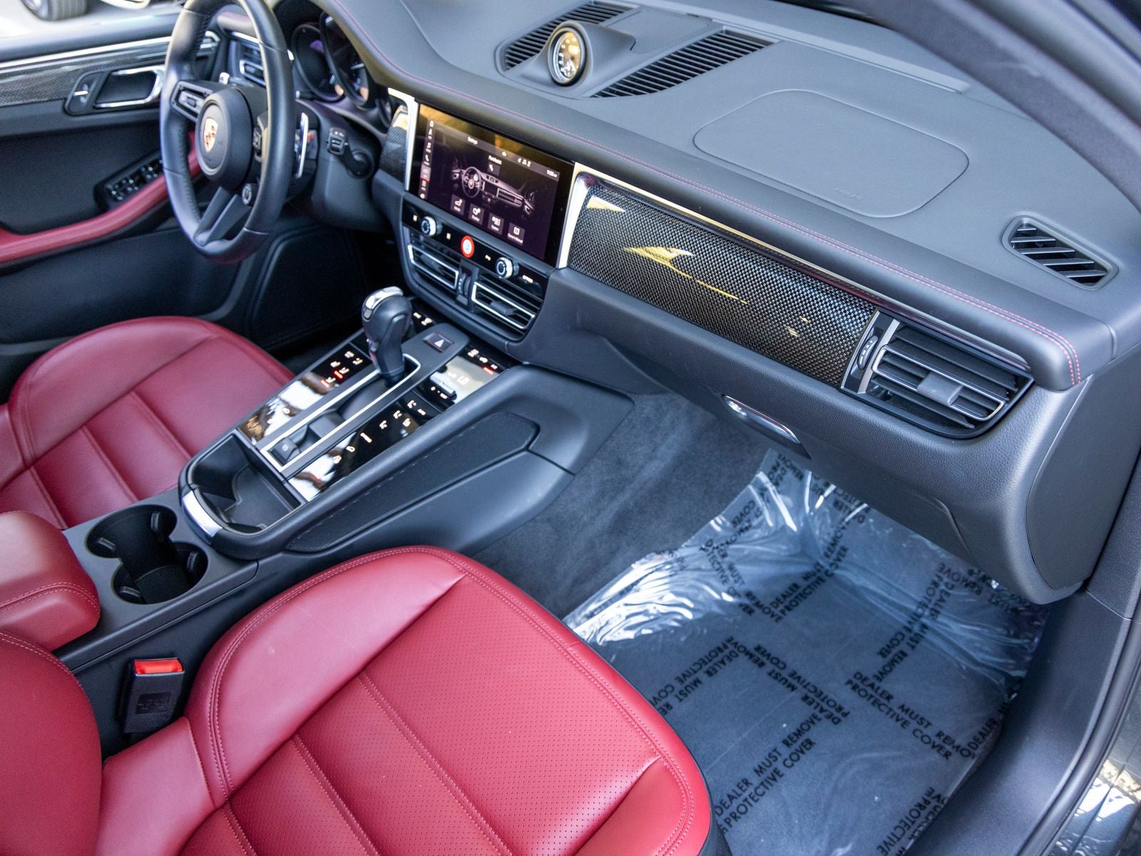 2023 Porsche Macan Macan T (MY23)