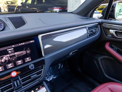 2023 Porsche Macan Macan T (MY23)