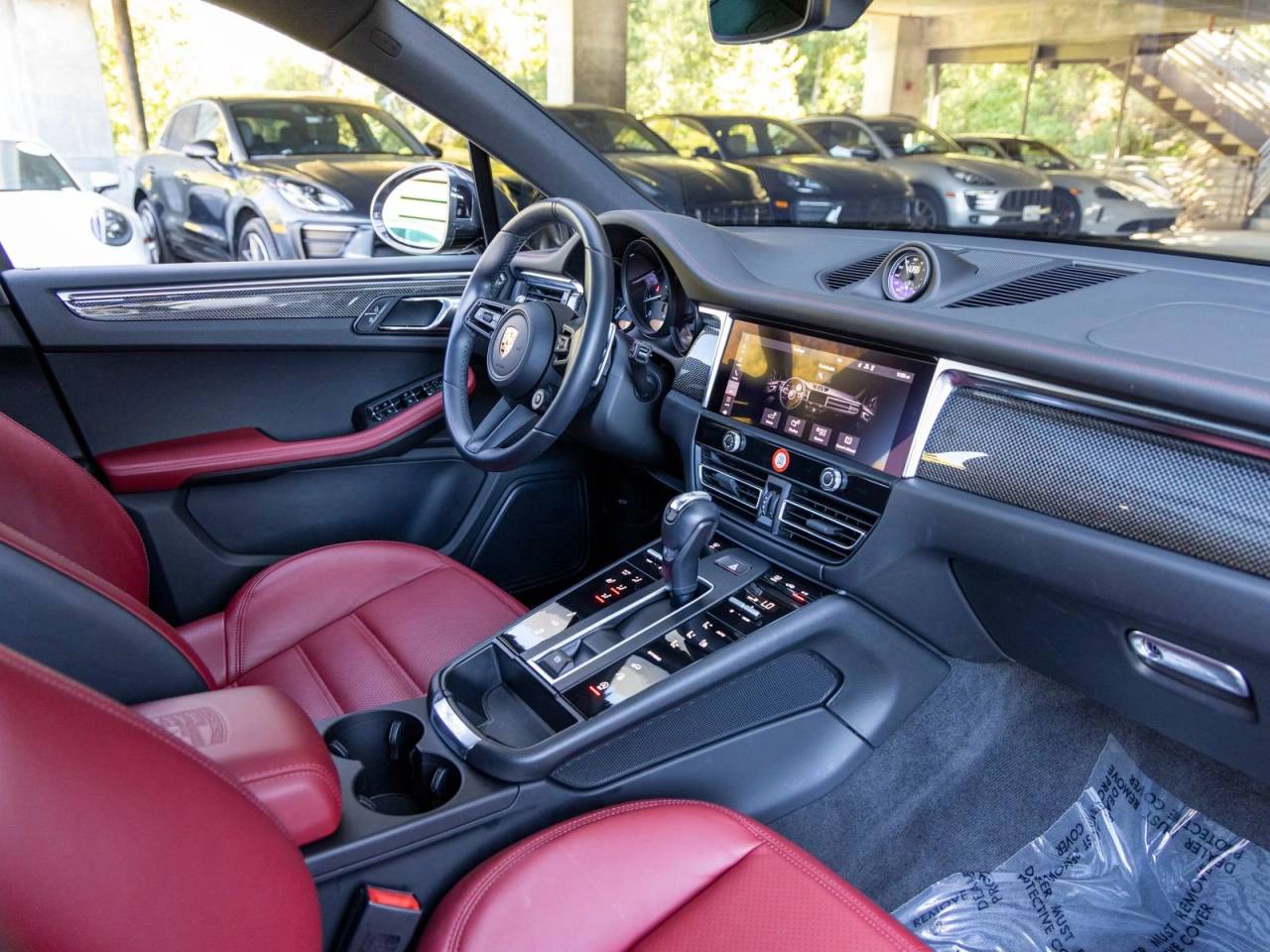 2023 Porsche Macan Macan T (MY23)