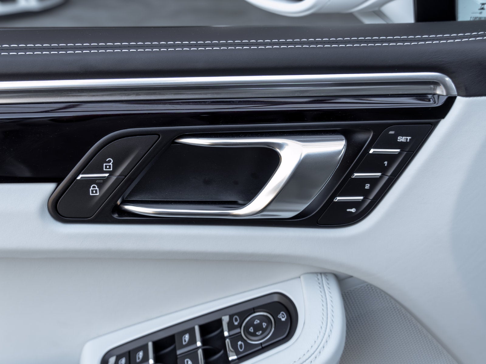2025 Porsche Macan Macan