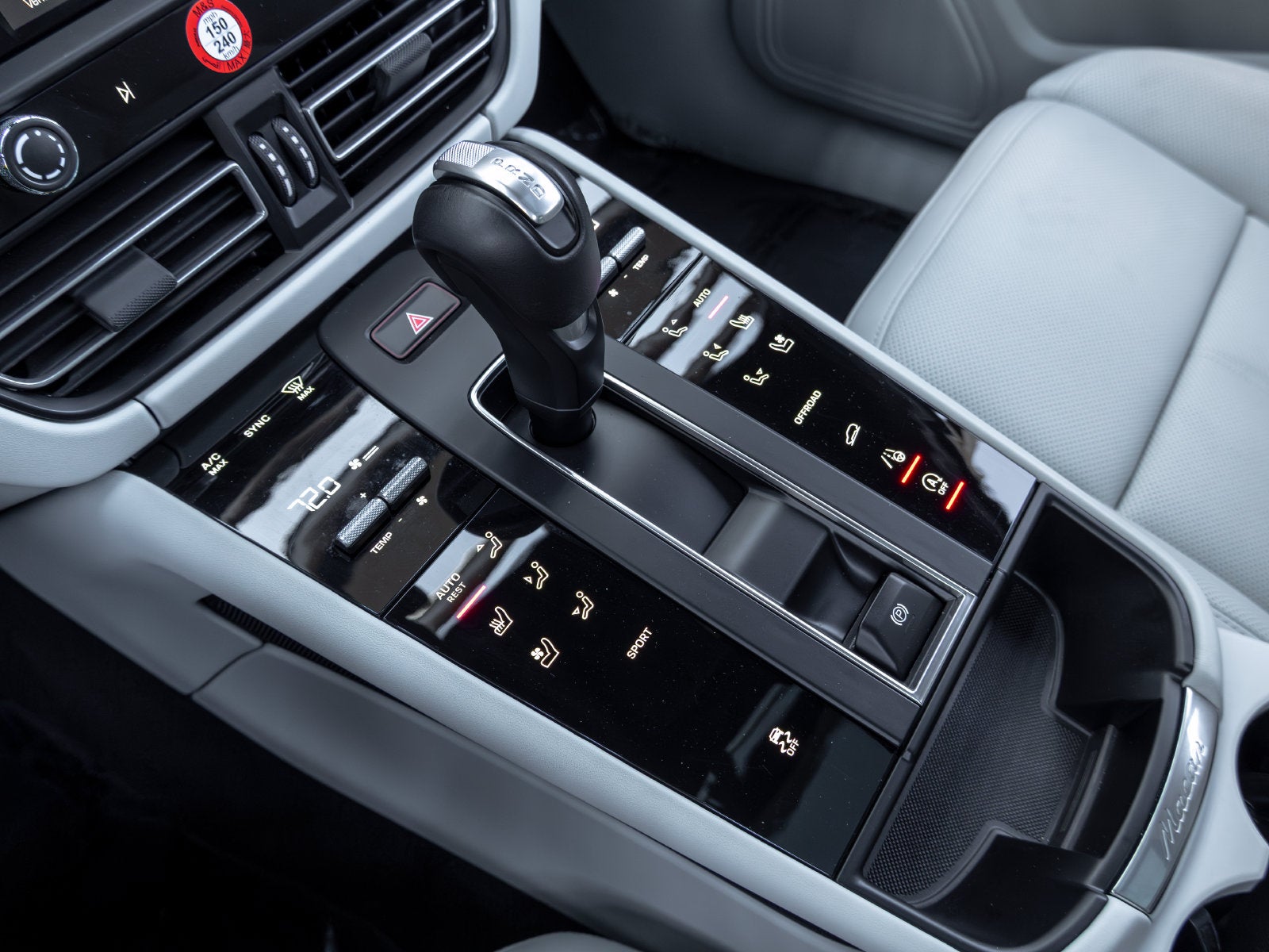 2025 Porsche Macan Macan