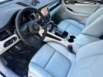 2025 Porsche Macan Macan