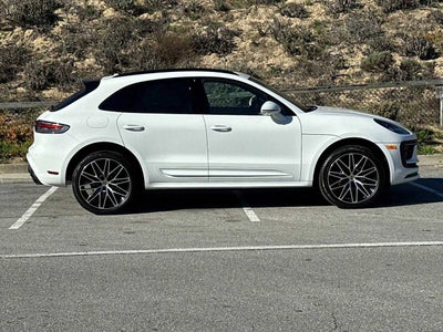 2025 Porsche Macan Macan