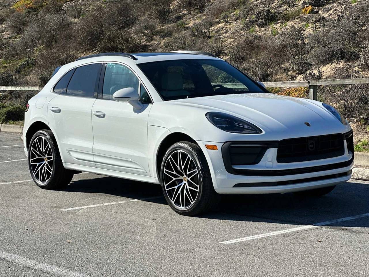 2025 Porsche Macan Macan