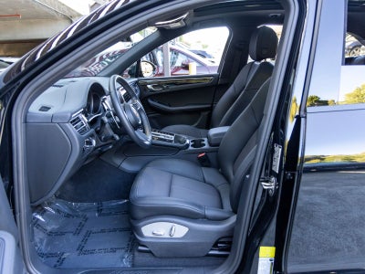 2025 Porsche Macan Macan