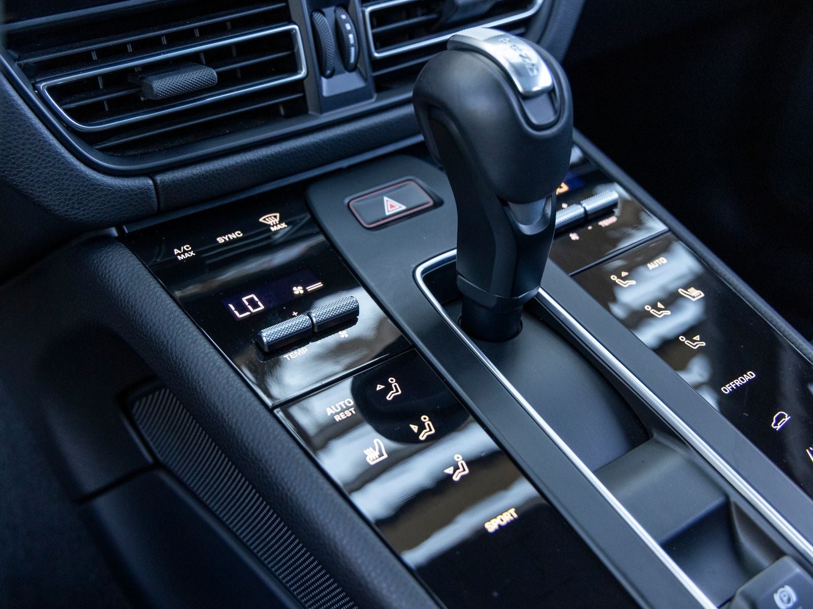 2025 Porsche Macan Macan