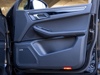 2025 Porsche Macan Macan