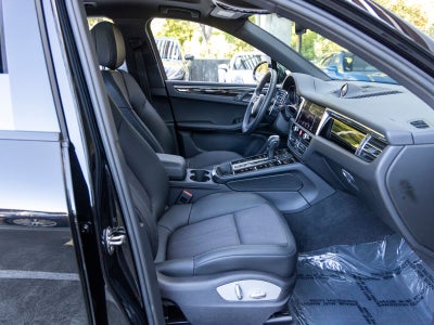 2025 Porsche Macan Macan