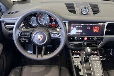 2025 Porsche Macan Macan