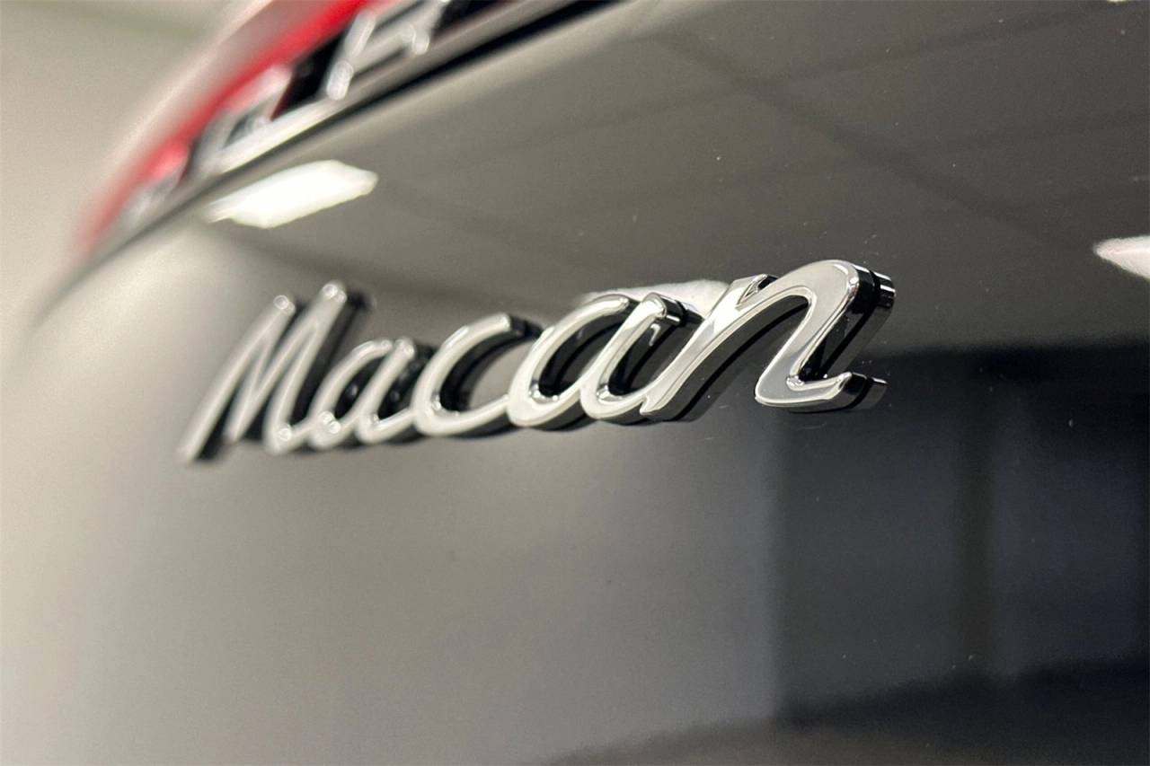 2025 Porsche Macan Macan
