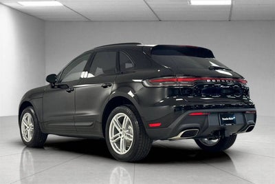 2025 Porsche Macan Macan