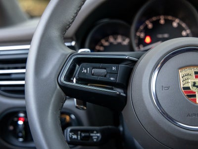 2025 Porsche Macan Macan