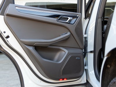 2025 Porsche Macan Macan