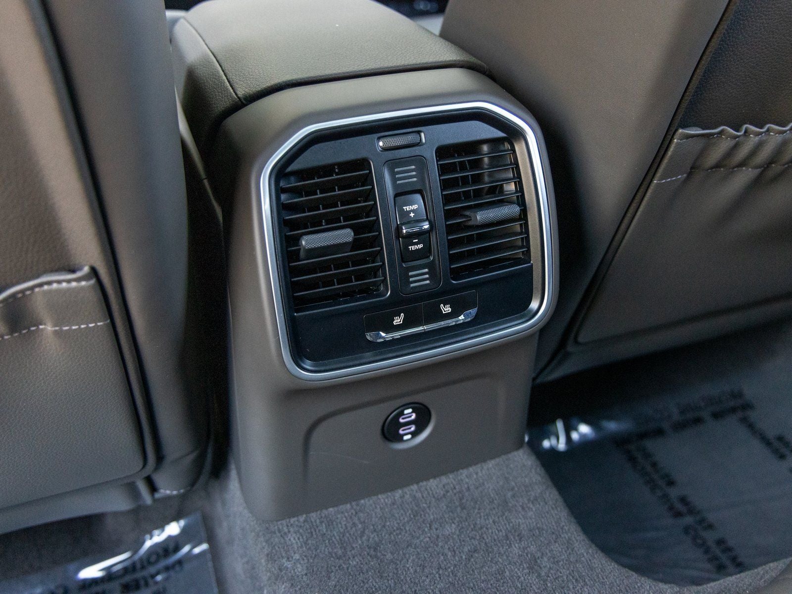 2025 Porsche Macan Macan