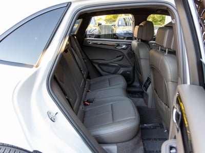 2025 Porsche Macan Macan