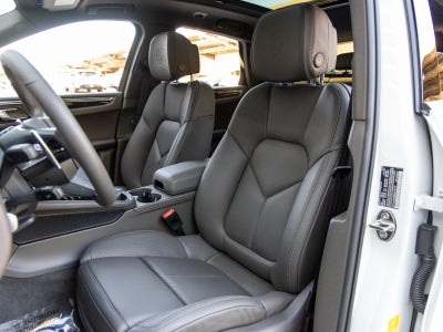 2025 Porsche Macan Macan