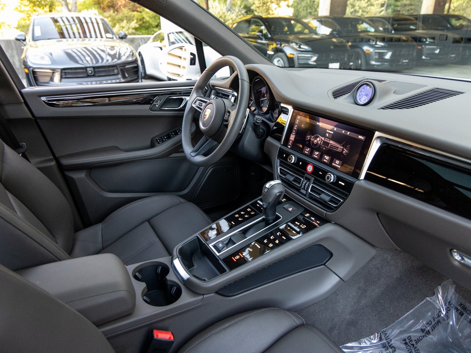 2025 Porsche Macan Macan