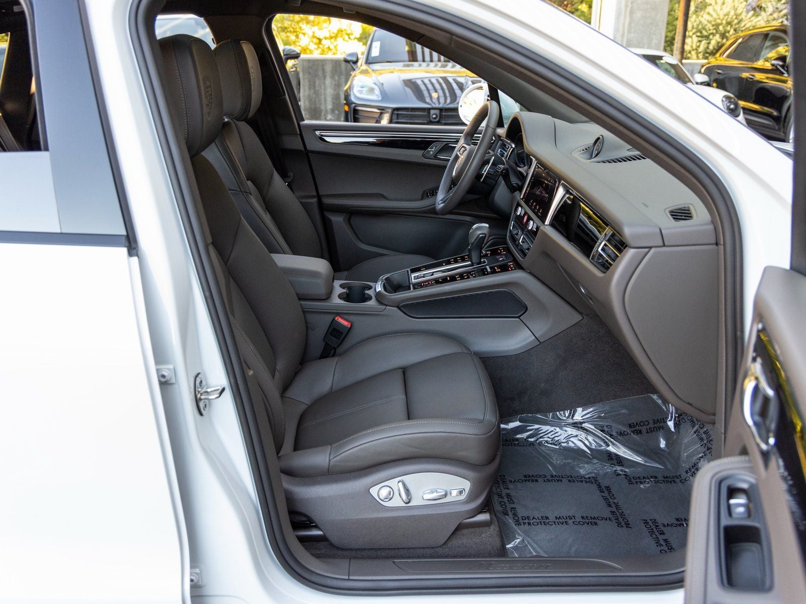 2025 Porsche Macan Macan