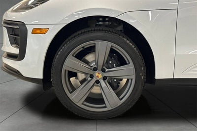 2025 Porsche Macan Macan