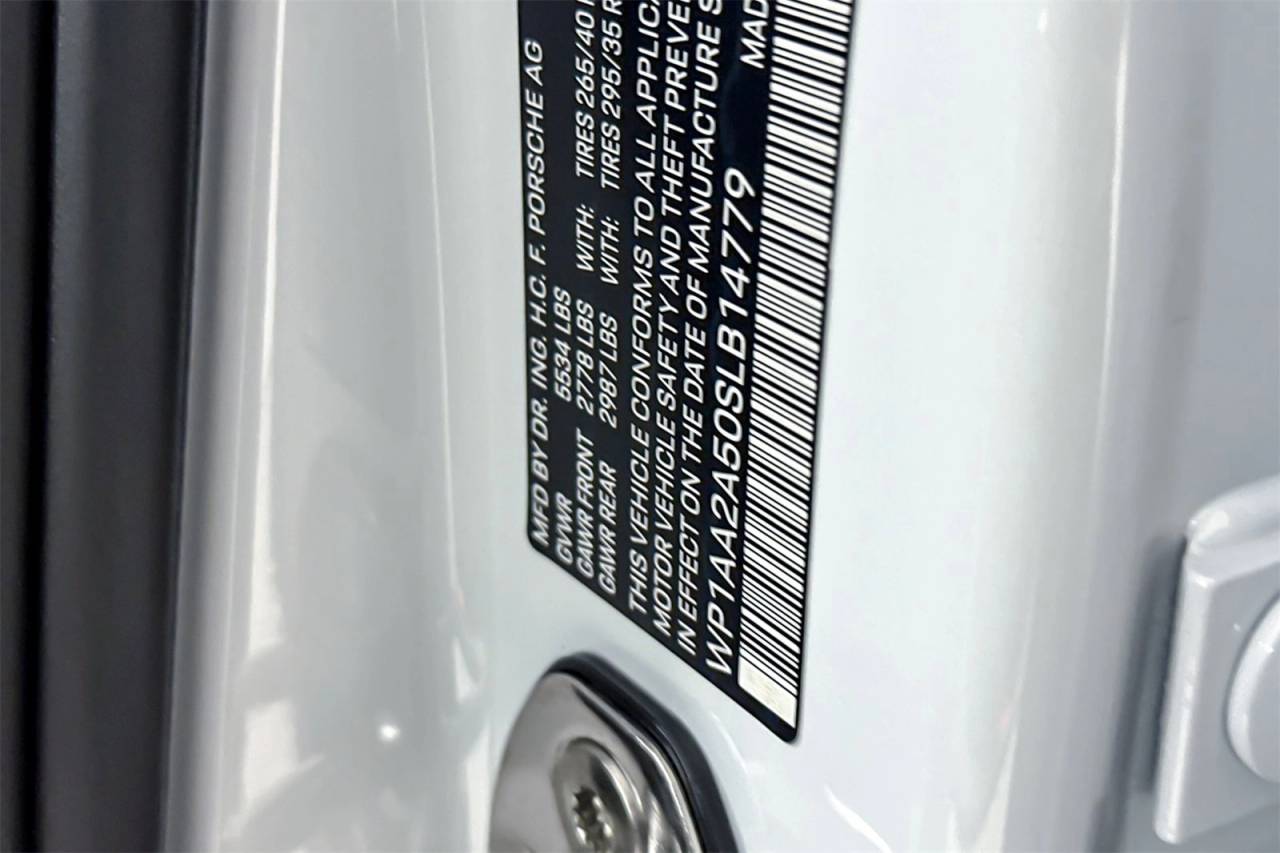 2025 Porsche Macan Macan