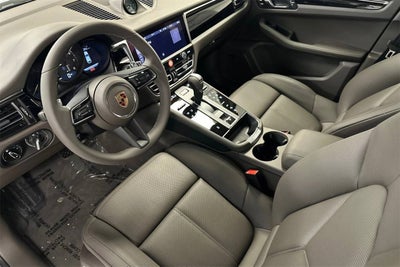 2025 Porsche Macan Macan