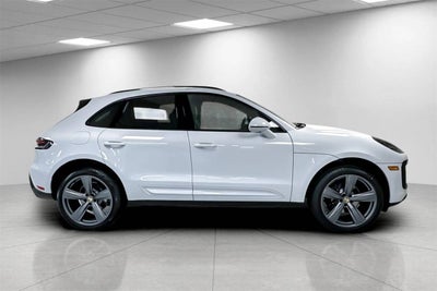 2025 Porsche Macan Macan