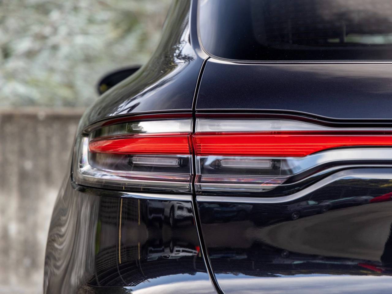 2026 Porsche Macan Base