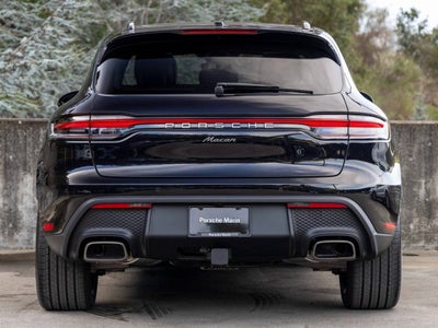 2026 Porsche Macan Base