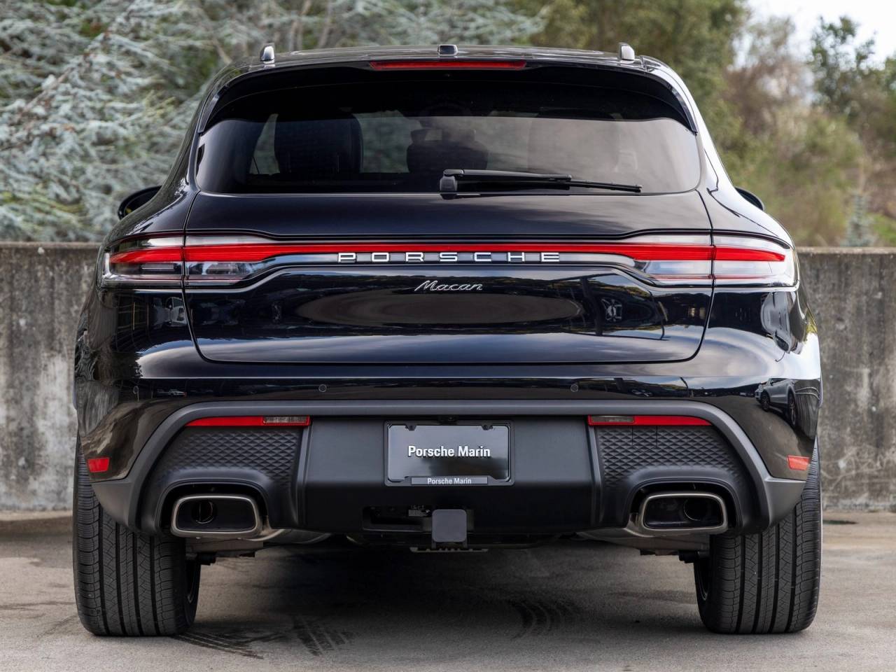 2026 Porsche Macan Base
