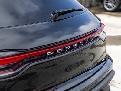 2026 Porsche Macan Macan