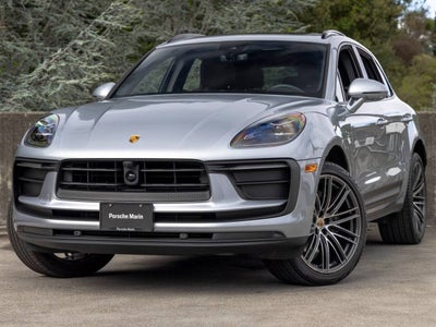 2026 Porsche Macan Base