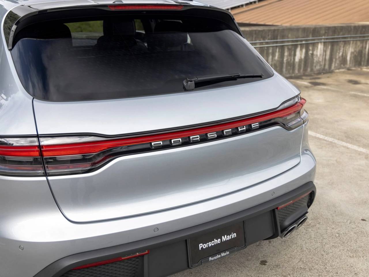 2026 Porsche Macan Base
