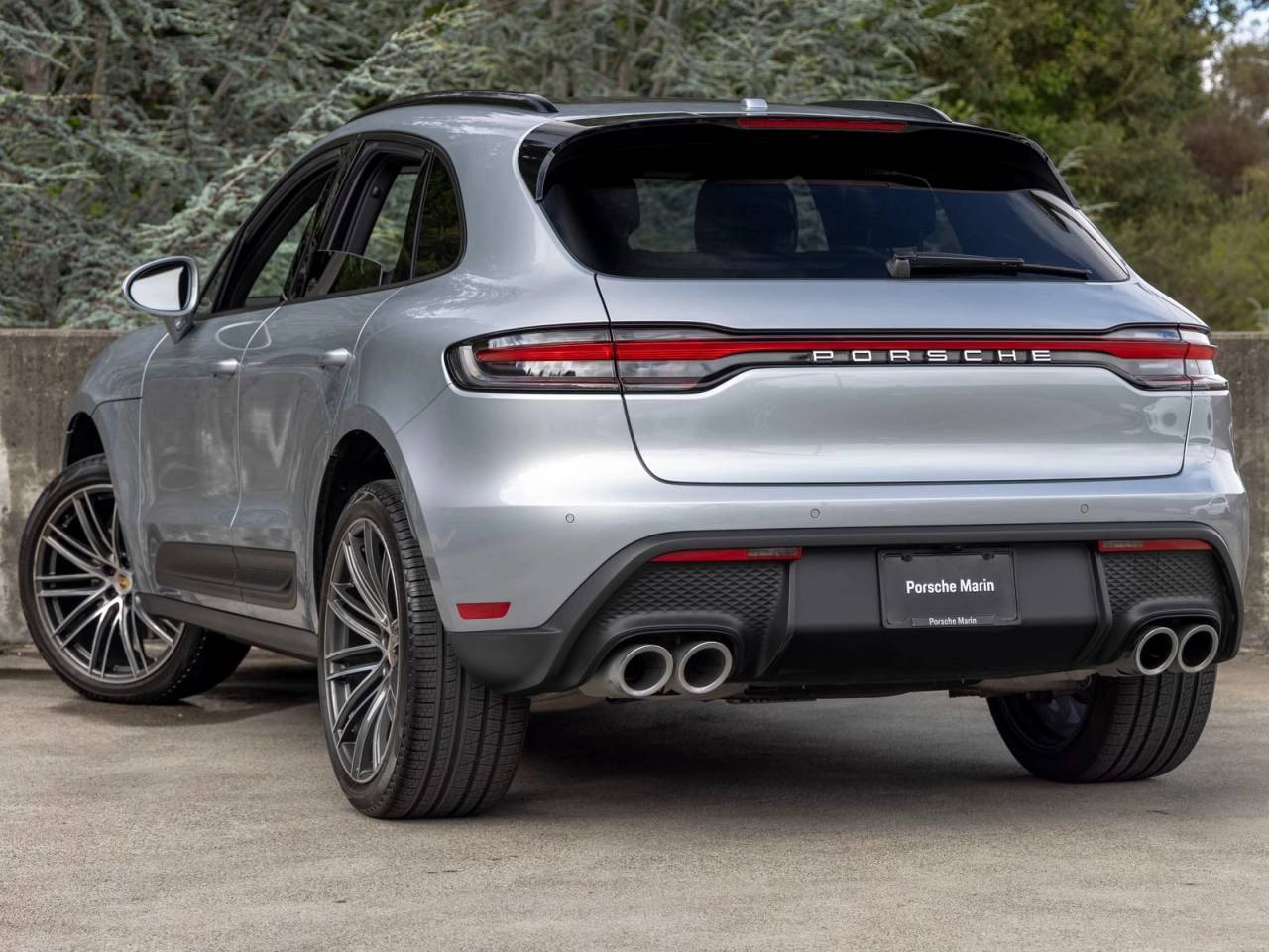 2026 Porsche Macan Base