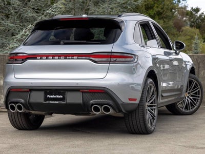 2026 Porsche Macan Base