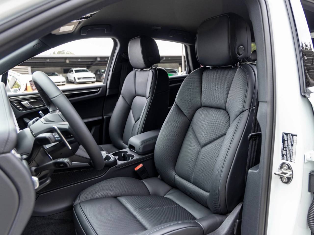 2026 Porsche Macan Macan