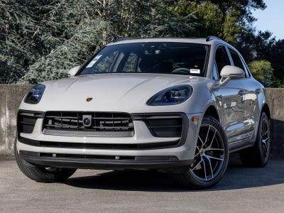 2026 Porsche Macan Base