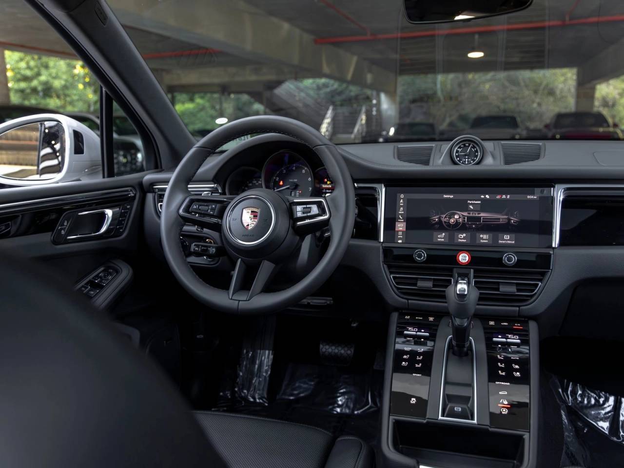 2026 Porsche Macan Base
