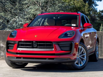 2026 Porsche Macan Base