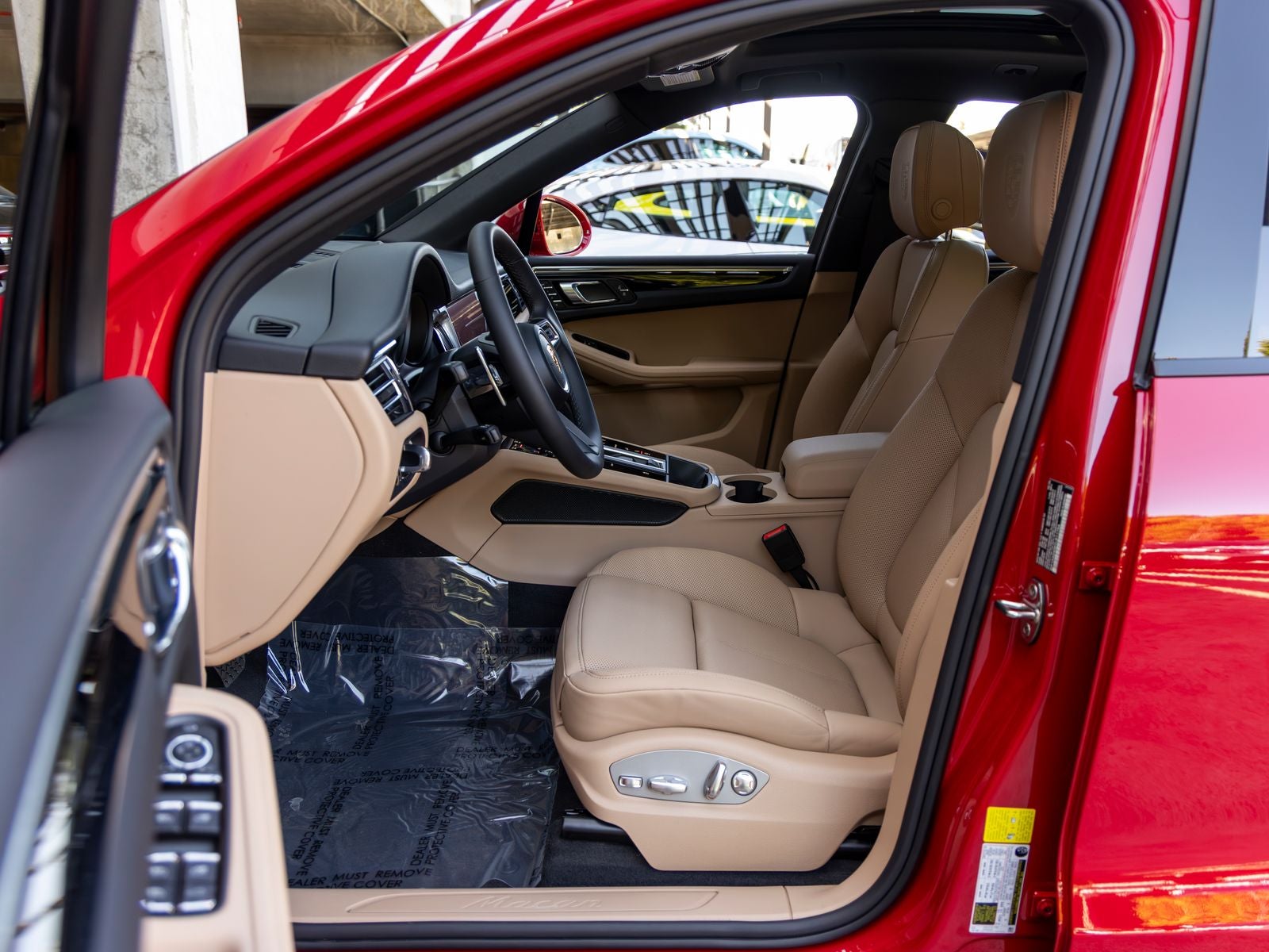 2026 Porsche Macan Base